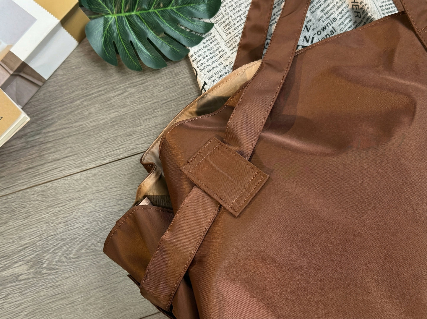 The 2-in-1 Tote That Transforms Into a Blanket in Seconds